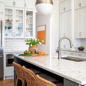 Kitchen Island - Kashmir White